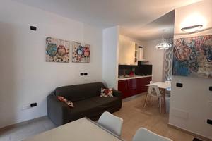 Appartamento arredato al piano terra con cortile