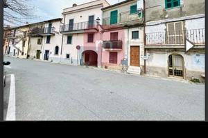 APPARTAMENTO A POCHI KM DA ROMA