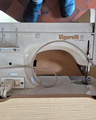 Macchina da cucire vigorelli