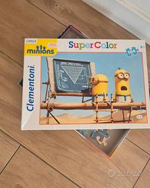 Minions: puzzle, libro, DVD.