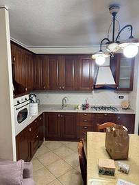 cucina in legno ciliegio