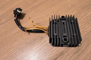 Regolatore di tensione Honda sh 150i del 2006