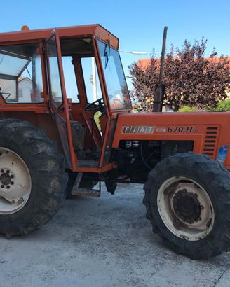 Trattore Agricolo Fiat 670 B DT 12