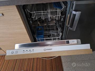 lavastoviglie indesit disr 14b1