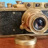 LEICA
