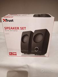 Speaker set