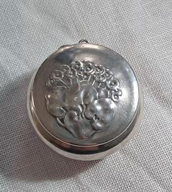 Portapillole antico in argento 800