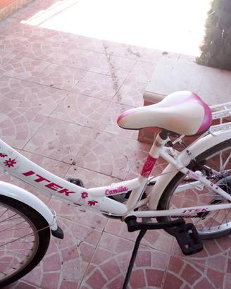 Bicicletta per bambina pri a nuovo