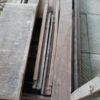 pali e tavole legno castagno fone 800