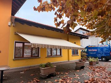 2 tende da sole a bracci motorizzate estendibili