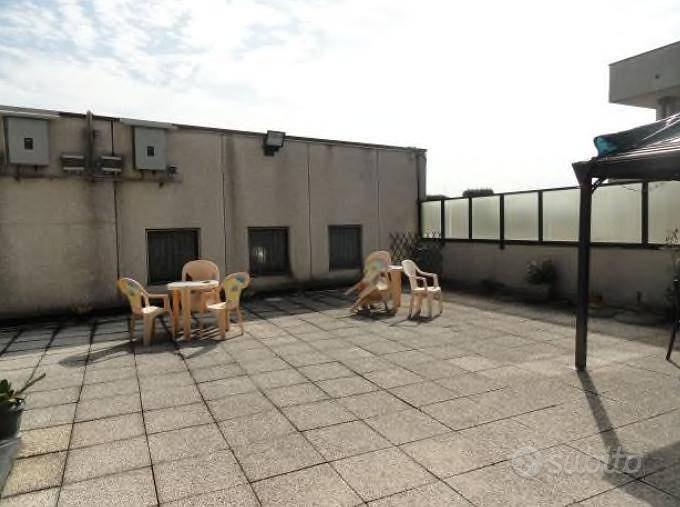 Immobile in asta di 360 m² con 2 locali a Paderno - Vista 5