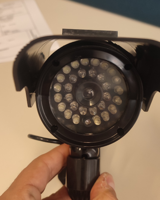 Coppia Telecamere videosorveglianz fake dissuasori