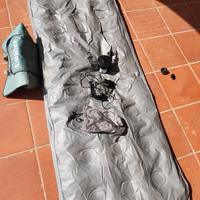 materassino da campeggio con accessori 