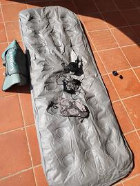 materassino da campeggio con accessori 