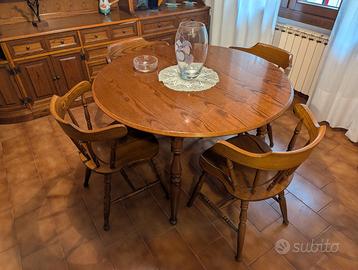 Tavolo e sedie stile old america in legno