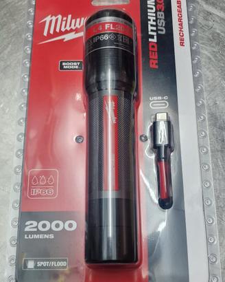 torcia milwaukee L4 FL2000  2000 lumens