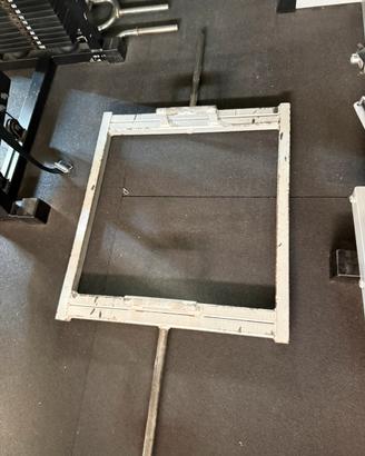 Attrezzi palestra quadra bar