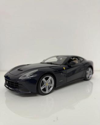 Ferrari F12 Berlinetta 1:18 hot wheels élite