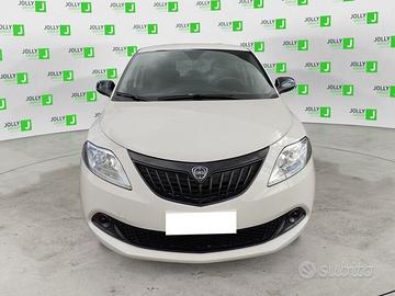 Lancia Ypsilon 1.0 FireFly 5 porte S&S Hybrid Oro