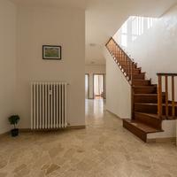 Ampio Appartamento 6 locali 150mq per aziende