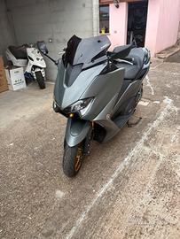 T MAX 560