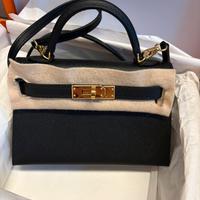 borsa in pelle modello Mini Kelly con tracolla
