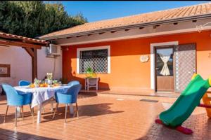 Casa per attrezzata