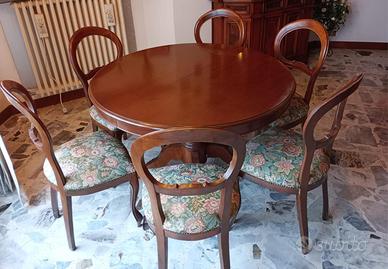 Tavolo rotondo con 6 sedie