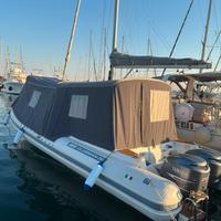 Joker boat Clubman 30 motori 2x250 cv Yamaha 4 tem