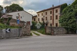 RUSTICO A SERNAGLIA DELLA BATTAGLIA