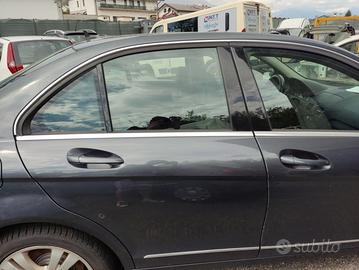 Porta posteriore dx MERCEDES-BENZ C 220 del 2010