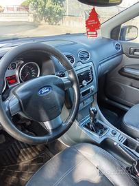 Autovettura Ford Focus