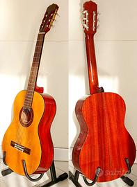 Chitarra classica Aria AK35 con custodia e plettri