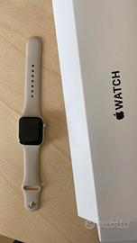 Apple Watch SE GPS, Cassa 40mm in alluminio