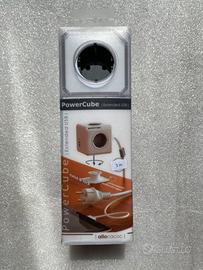 Presa multipla a cubo 4 prese con 2 USB e cavo 3 m