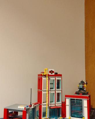 Caserma dei pompieri LEGO originale. Collezione 