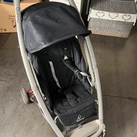 Passeggino Quinny pratico e leggero