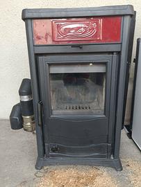 Termostufa a legna Nordica 13 Kw potenza