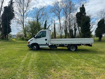 M127 - Furgone Iveco Daily 35C11 cassone fisso