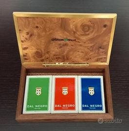 Cofanetto con 3 mazzi di carte francesi sigillate 