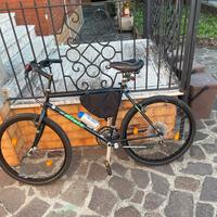 Mountain bike pronta all’uso
