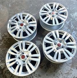Cerchi in lega fiat punto da 15’’