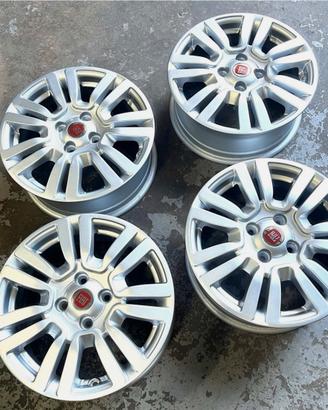 Cerchi in lega fiat punto da 15’’