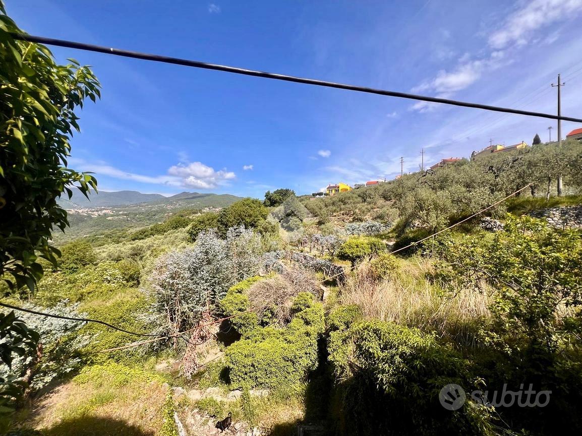 TER. AGRICOLO A FINALE LIGURE - Vista 2