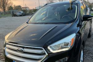 Ford Kuga 1.5 benzina Titanium