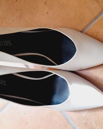 scarpa  "Le decolleté" di Lora Ferres