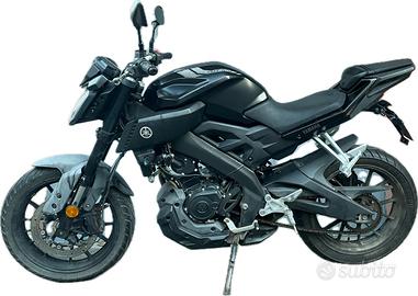 Moto Yamaha MT 125