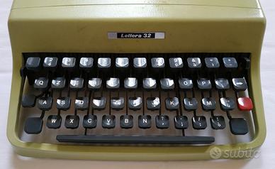 Macchina da Scrivere Olivetti Lettera 32