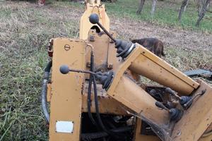 retroescavatore per scavi