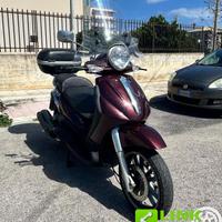 PIAGGIO Beverly 500 .